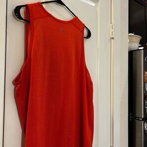 Men’s L lululemon tank top